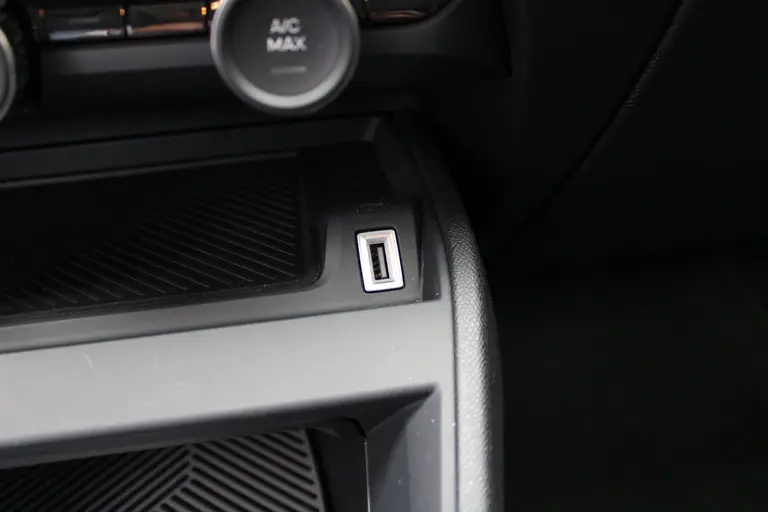 Citroën C4 1.2 Puretech 130 You Cruise/Climate control, Camera, Apple carplay/Android, Radio/DAB, afbeelding 25