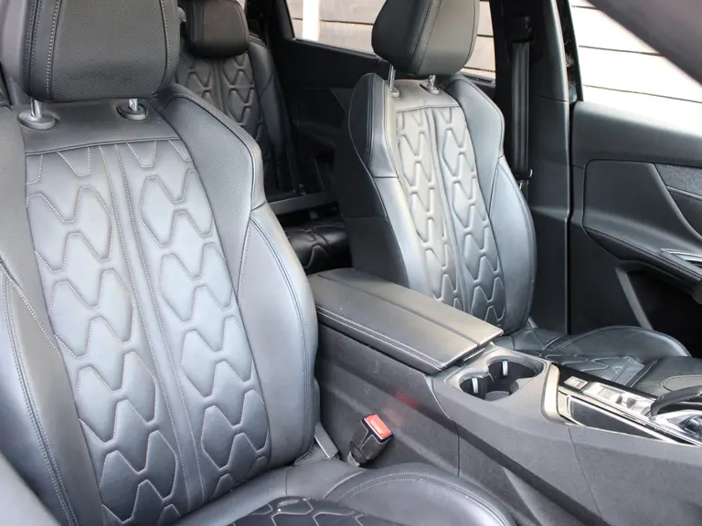 Peugeot 5008 1.6 e-THP 165PK GT-Line EAT6 Automaat 7P Navigatie, Rondomzichtcamera, Keyless, Leder, Elektrische Kofferklep, massage, Stoelverwarming afbeelding 21