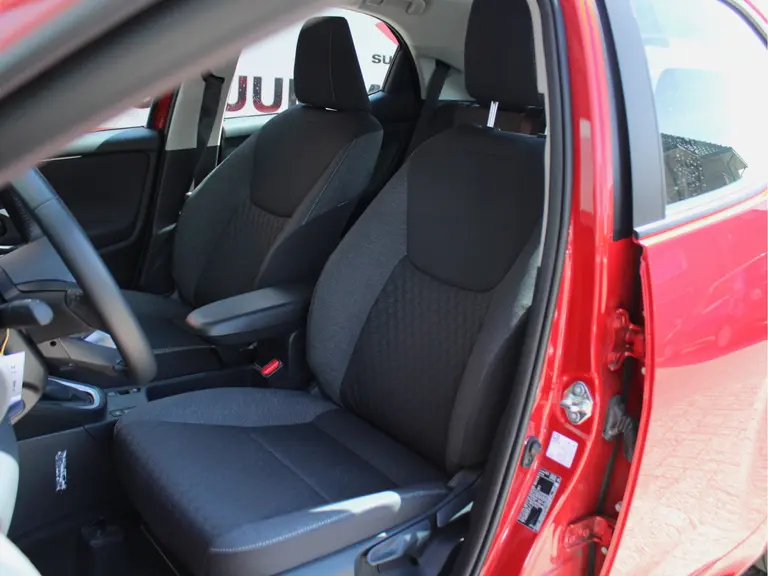Toyota Yaris 1.5 Hybrid Active Automaat Adaptieve Cruise en Climate Control, Carplay/Android Auto, Achteruitrijcamera afbeelding 6