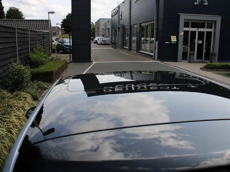 Leapmotor T03 Design 37.3 kWh Navigatie, Camera achter, Parkeerhulp achter, Audio, Keyless Start, Lichtmetalen velgen afbeelding 12