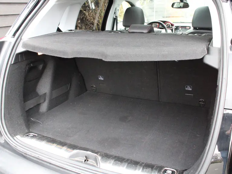 Peugeot 2008 1.2 PureTech GT-Line 110PK EAT6 Automaat Panoramadak, Camera Achter, Parkeerhulp achter, Lichtmetalen velgen afbeelding 11
