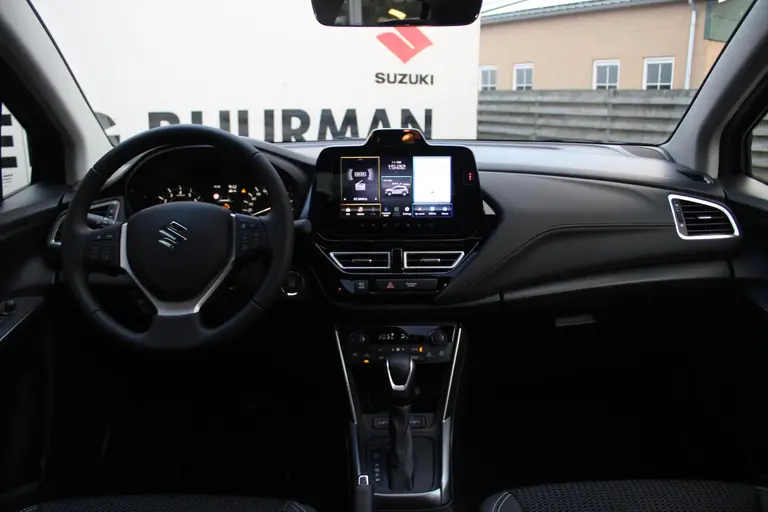 Suzuki S-Cross 1.5 Hybrid Automaat Style Nieuw met 6 Jaar Garantie! Adaptieve Cruise Control, 360 graden camera, Stoelverwarming afbeelding 14