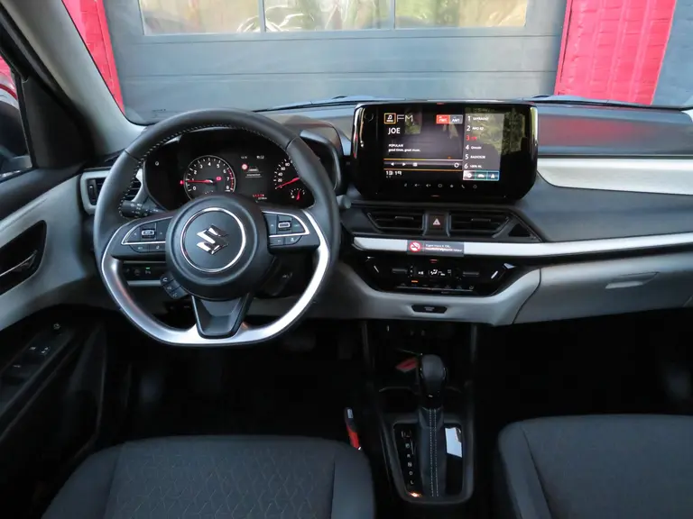 Suzuki Swift 1.2 Select Smart Hybrid, Automaat SPECIALE 17 inch velgen, Striping pakket en Shark Fin Antenne afbeelding 7