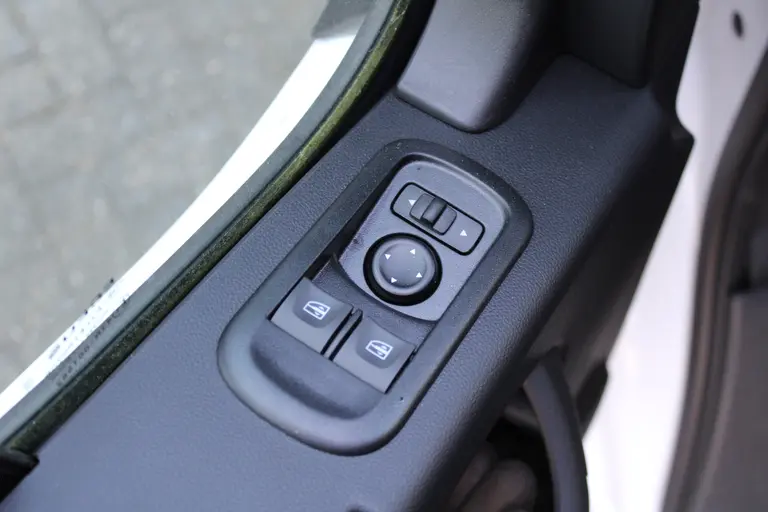 Renault Master T35 2.3 dCi 165 L3 EL Energy Achteruitrijcamera, Airco, BlueTooth, Cruise control, DHollandia Bakopbouw met laadklep afbeelding 15