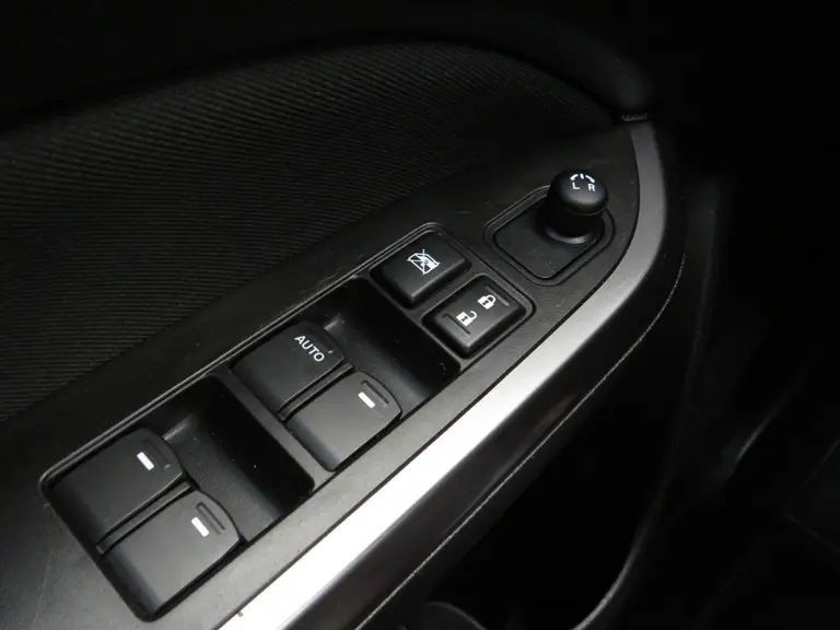 Suzuki Vitara 1.0 Boosterjet Select 1e Eig, Dealer Onderhouden, Cruise control En Android/Apple Carplay afbeelding 25