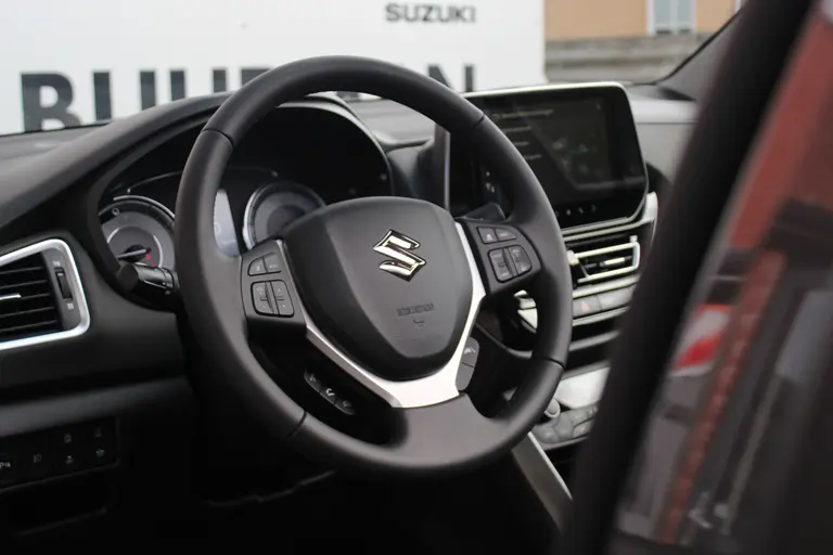 Suzuki S-Cross 1.4 Boosterjet Style Smart Hybrid 6 Jaar Garantie! Elektrisch Panoramadak, 360° Camera, Navigatie, Parkeersensoren Voor en Achter, All-Season Banden afbeelding 5