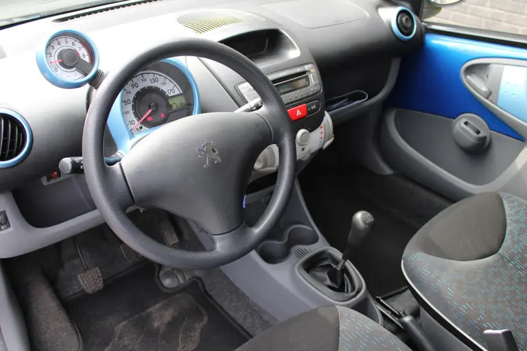 Peugeot 107 1.0-12V Urban Move afbeelding 17