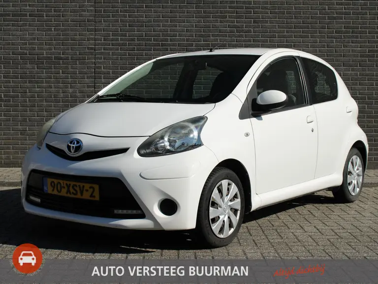 Toyota Aygo 1.0 VVT-i Aspiration 5 Deurs, Airco, Radio/CD, Bluetooth, elec.ramen, Centr.vergrendeling op afstand afbeelding 1