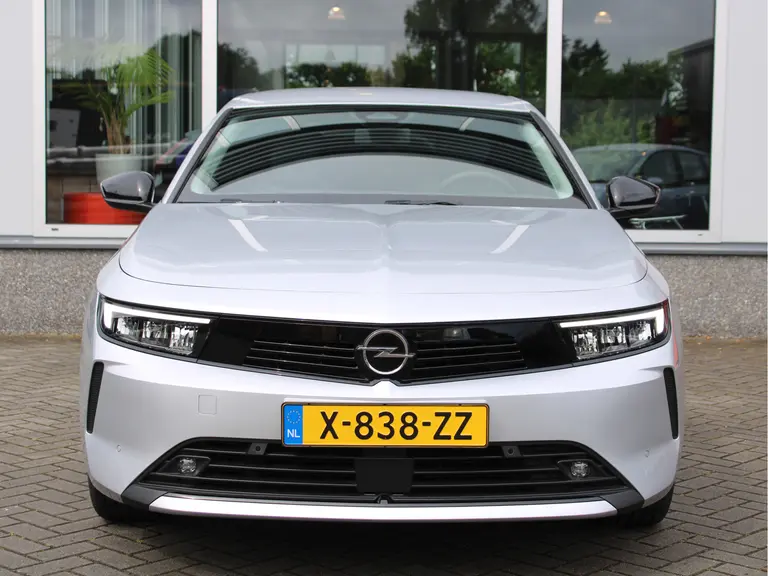 Opel Astra Sports Tourer 1.2 Level 2 Cruise en Climate Control, Parkeersensoren Voor en Achter, Navigatie afbeelding 12