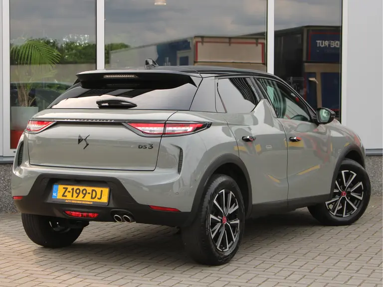 DS DS 3 1.2 PureTech Performance Line Automaat Microvezel Bekleding, Rondomzicht Camera, Cruise en Climate Control afbeelding 3