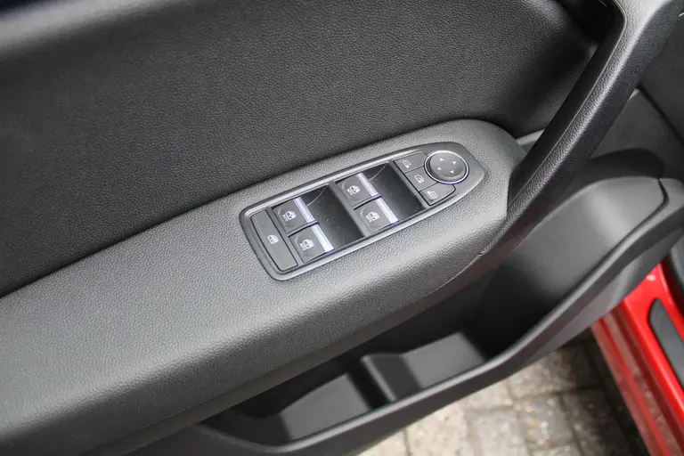 Mitsubishi ASX 1.6 HEV AT Instyle Google Navigatie, Park assist, Verw. voorruit, Harman Kardon Premium Audio, Schuifdak, afbeelding 8