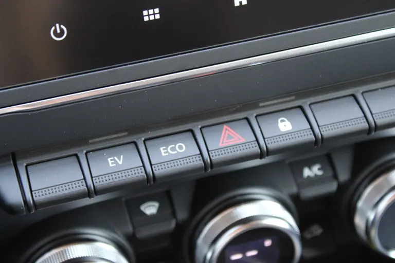 Mitsubishi Colt 1.0T MT Intense Cruise/Climate control, 16"LM velgen, Camera, Apple carplay/Android auto, Parkeersensoren V+A afbeelding 19