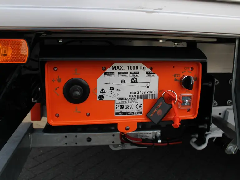 Peugeot Boxer Citybox 2.2 BlueHDi 140PK L4 3.5t Navigatie, LED Koplampen, Laadklep, Draadloze Telefoonlader afbeelding 9