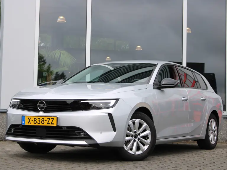 Opel Astra Sports Tourer 1.2 Level 2 Cruise en Climate Control, Parkeersensoren Voor en Achter, Navigatie afbeelding 13