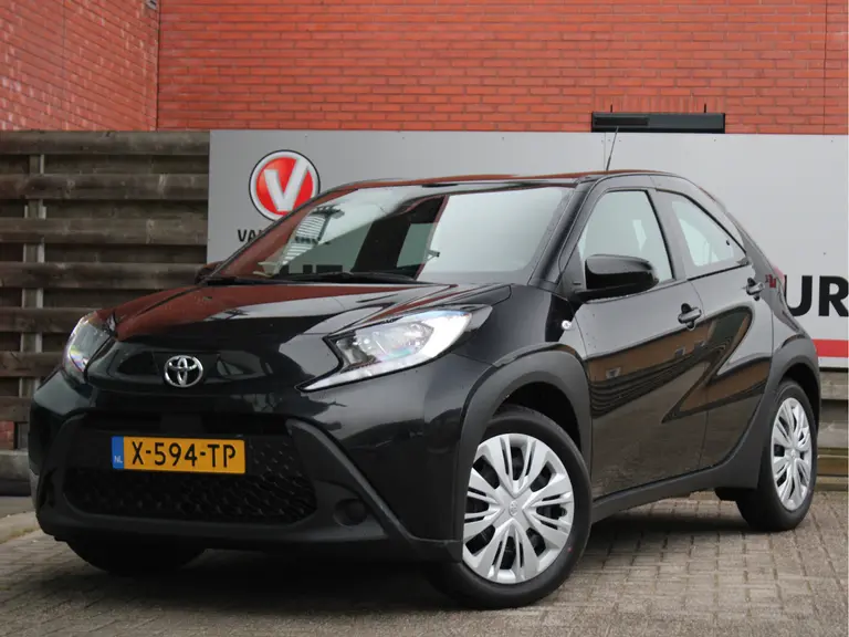 Toyota Aygo X 1.0 VVT-i MT Play Adaptieve Cruise Control, Carplay/Android Auto, Achteruitrijcamera, Bluetooth, Airco afbeelding 11