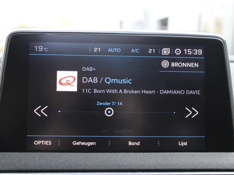 Peugeot 5008 1.6 e-THP 165PK GT-Line EAT6 Automaat 7P Navigatie, Rondomzichtcamera, Keyless, Leder, Elektrische Kofferklep, massage, Stoelverwarming afbeelding 35
