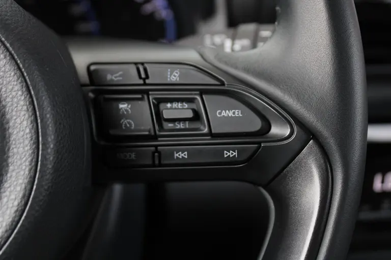 Toyota Yaris Cross 1.5 Hybrid Explore Achteruitrijcamera, Cruise Control Adaptief, Navigatie, Stoelverwarming afbeelding 30