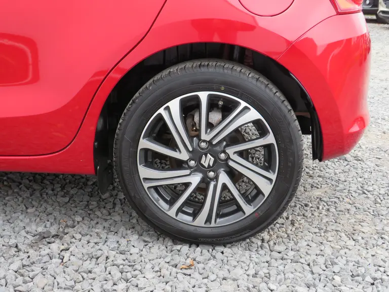Suzuki Swift 1.2 Stijl Smart Hybrid, Style, Camera, Navigatie, Keyless, Cruise en Climate Control afbeelding 6