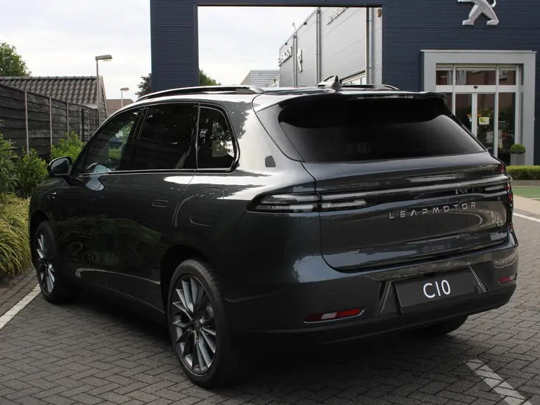 Leapmotor C10 REEV Design 28.4 kWh Camera systeem rondom, Stoelverwarming/koeling, Panoramadak, Navigatie afbeelding 9