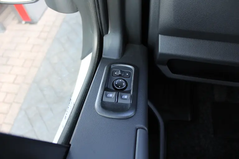 Renault Master Bakwagen T35 2.3 dCi 145PK L3 EL Energy Red By Renault Achteruitrijcamera, Airconditioning, Audio/BlueTooth, Cruise control, DHollandia Bakopbouw met laadklep afbeelding 17