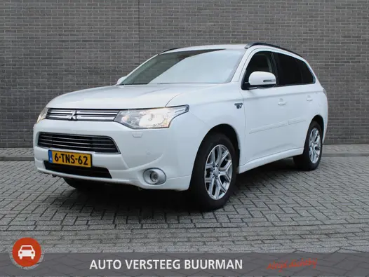 Mitsubishi Outlander 2.0 PHEV Instyle+ Automaat, Airco, Navigatie, Keyless Entry/Start, AWD, Climate/Cruise Control