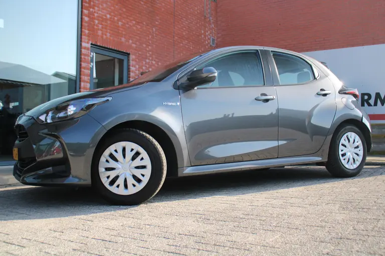 Toyota Yaris 1.5 Hybrid Active Automaat, Applecarplay/Androidauto, Cruise Control afbeelding 7
