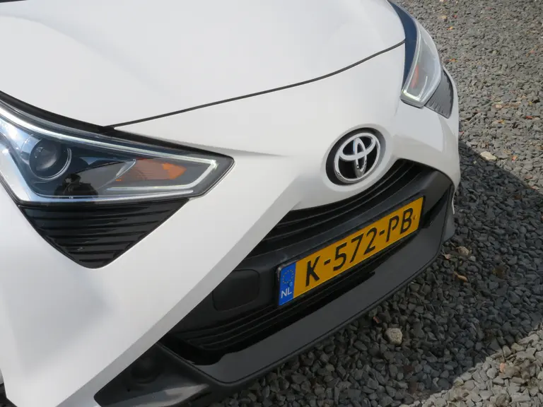 Toyota Aygo 1.0 VVT-i x-play, Camera, 1e Eig. en Dealer Onderhouden, Apple Carplay/ Android Auto afbeelding 33