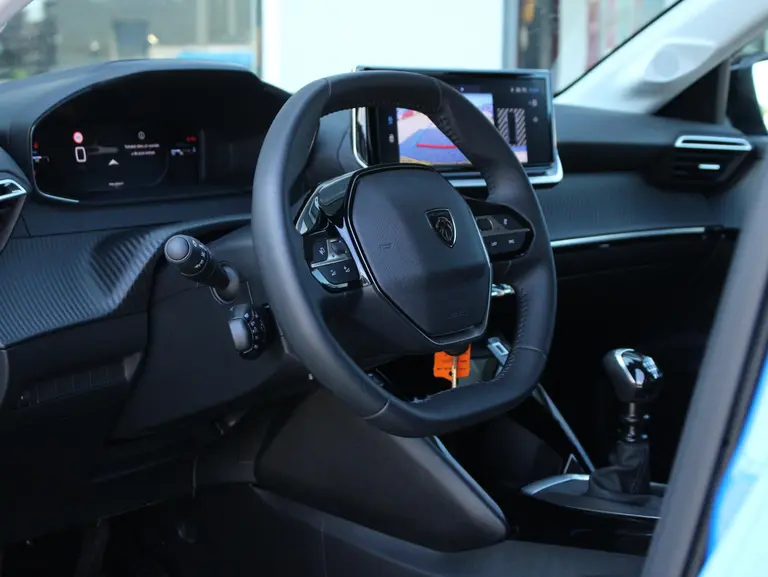 Peugeot 208 Allure 1.2 PureTech 100PK Navigatie, Camera achter, Apple Carplay/Android auto afbeelding 5