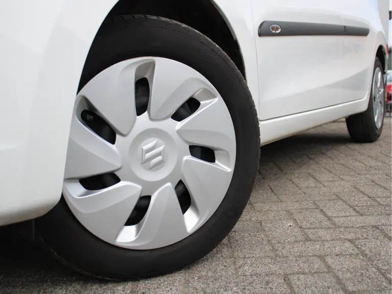Suzuki Celerio 1.0 Comfort Airco, Bluetooth, Elektrische Ramen, Centrale Vergrendeling afbeelding 3