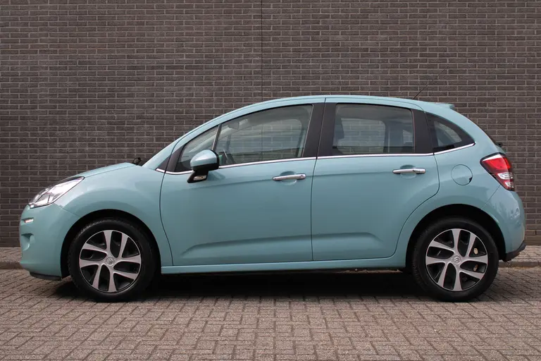 Citroën C3 1.2 PureTech Feel Edition CruiseControl, Bluetooth, Airco, All-season banden afbeelding 3