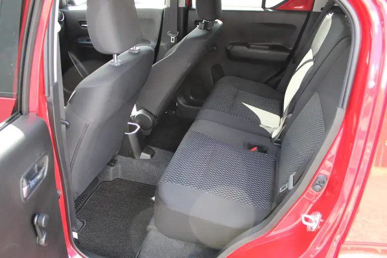 Suzuki Ignis 1.2 Smart Hybrid Select, Automaat, All-Seasonbanden, Applecarplay/Androidauto en Hoge instap! afbeelding 9