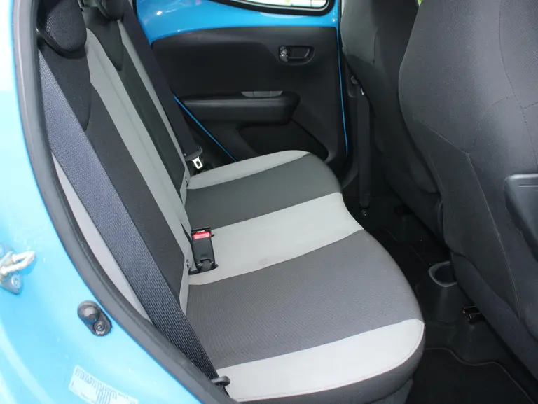 Toyota Aygo 1.0 VVT-i x-nav Achteruitrijcamera, Navigatie, Airco, Bluetooth afbeelding 34