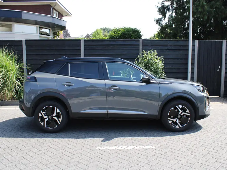 Peugeot 2008 GT 1.2 PureTech 130PK EAT8 Automaat Navigatie, Rondomzichtcamera, Keyless, Alcantara, Massage, Stoelverwarming afbeelding 9