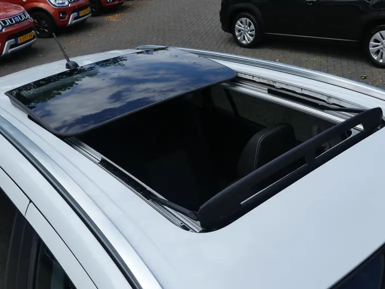 Suzuki S-Cross 1.6 Exclusive Automaat Trekhaak, schuif/kantel dak, Cruise control, Bluetooth afbeelding 28