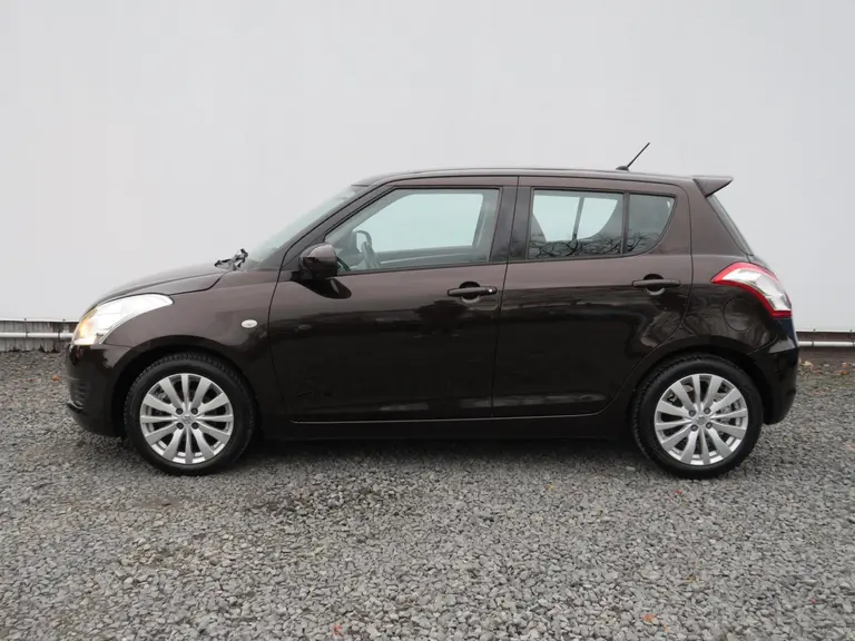 Suzuki Swift 1.2 Bandit EASSS, 2e Eig, Cruise Control, LM-Velgen, Stoelverw. Goed onderhouden! afbeelding 2