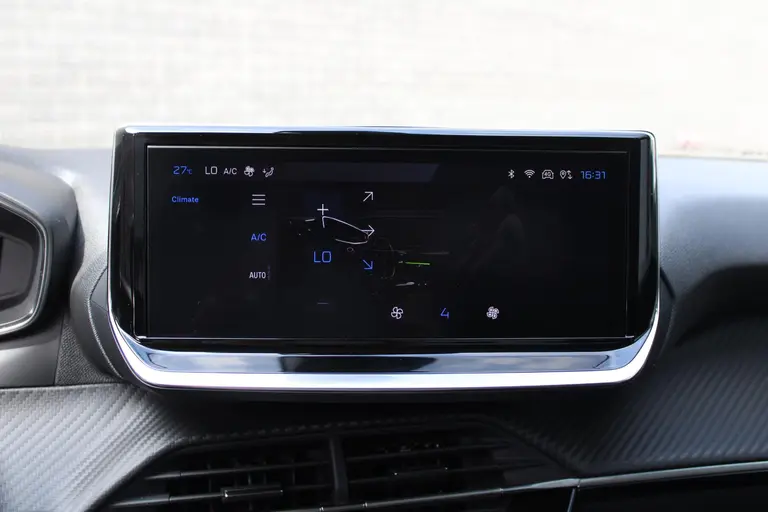 Peugeot 208 Hybrid 100 e-DCS6 Allure Automaat, Navigatie, Applecarpl./Andr. Auto, Achteruitrijcamera, CruiseControl afbeelding 22