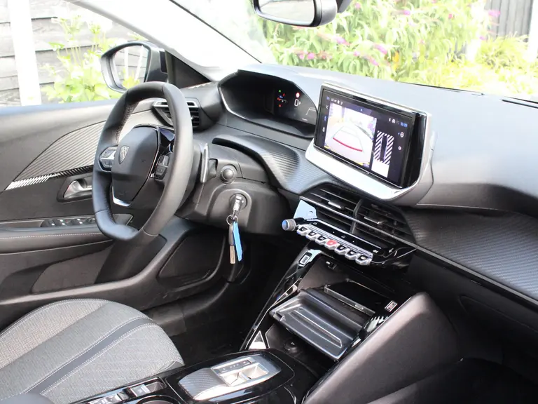 Peugeot 208 Allure 1.2 Hybrid 100PK e-DCS6 Automaat Navigatie, Achteruitrijcamera, Stoelverwarming, Adaptieve Cruise Control afbeelding 14