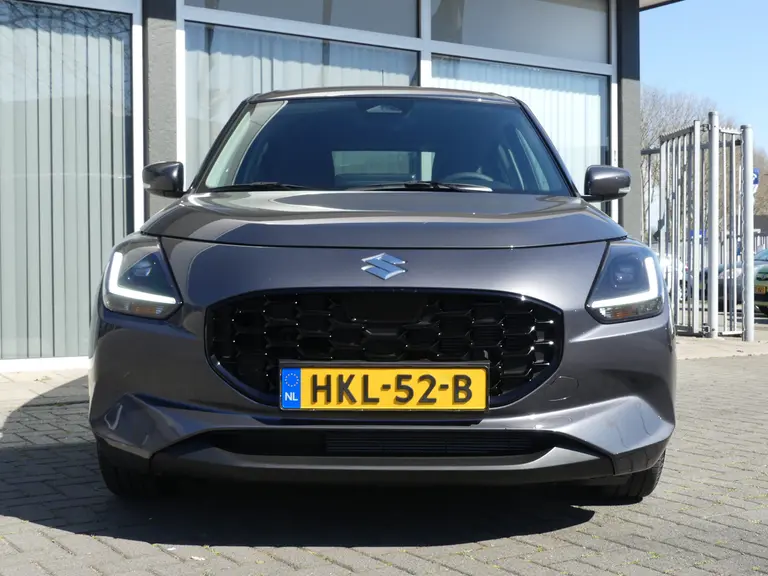 Suzuki Swift 1.2 Style Smart Hybrid, Automaat CVT Navigatie, Stoelverwarming, Camera, Apple CarPlay, Android Auto afbeelding 2