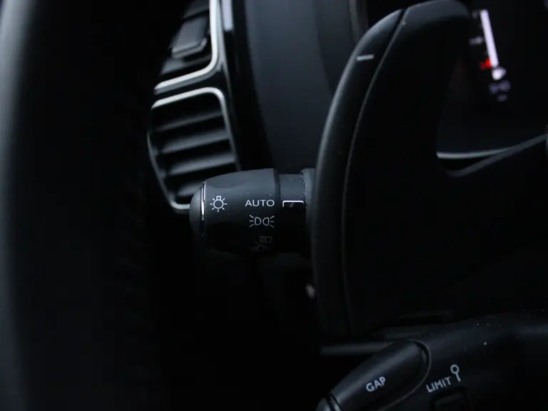 Citroën C5 Aircross 1.2 Hybrid 136PK ë-Series Automaat Navigatie, Achteruitrijcamera, Keyless Entry & Start, Parkeersensoren, Stoelverwarming afbeelding 21