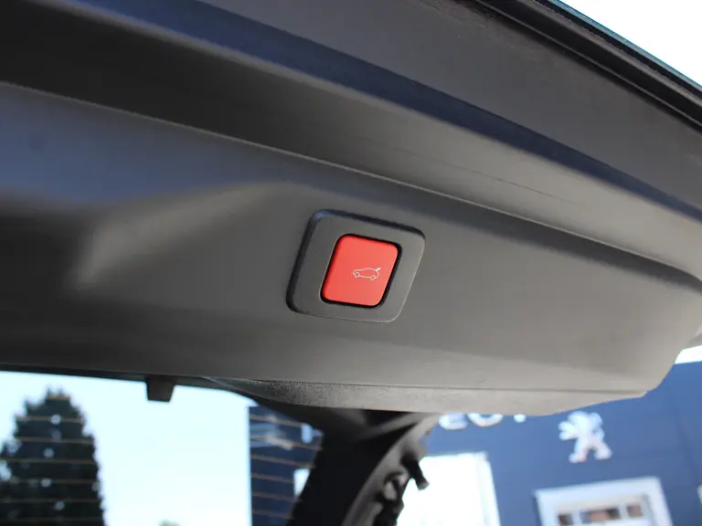 Peugeot 3008 GT 1.2 Hybrid 136PK e-DCS6 Automaat 360 Camera, Navigatie, Elektrische Achterklep, Parkeerhulp voor & achter afbeelding 40