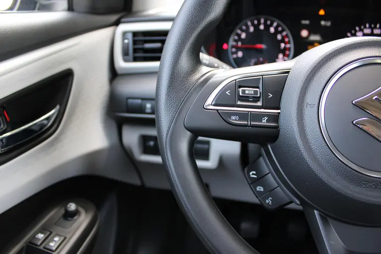 Suzuki Swift 1.2 Comfort Smart Hybrid NIEUW MET 6 JAAR GARANTIE! Navigatie, Achteruitrijcamera, Parkeersensoren Achter, Cruise Control Adaptief afbeelding 25