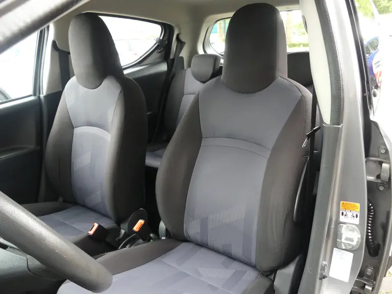 Suzuki Alto 1.0 Comfort EASSS Airconditioning, Stootlijsten, Centrale deurvergrendeling afbeelding 9