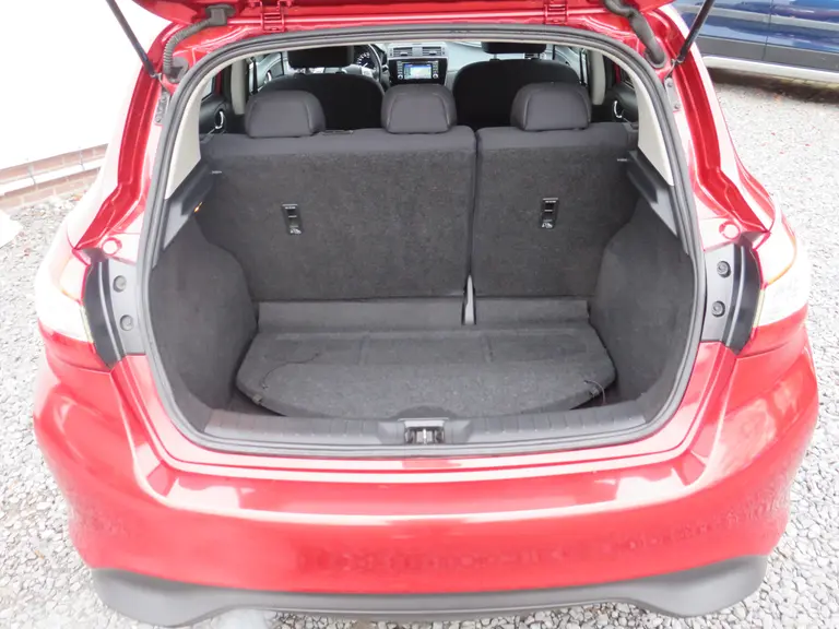 Nissan Pulsar 1.2 DIG-T Connect Edition, Automaat, ORG NL, Achteruitrijcamera, Cruise Control en Keyless Entry afbeelding 11
