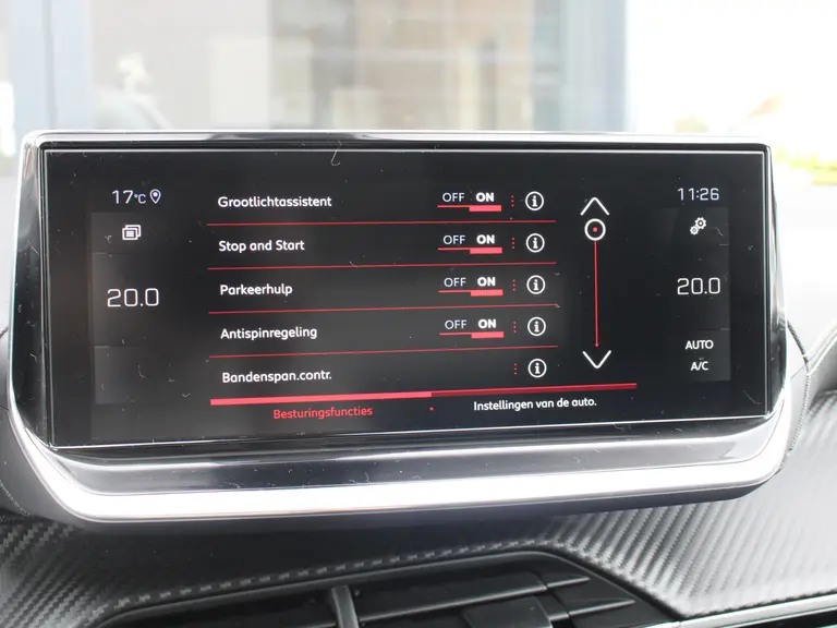 Peugeot 2008 1.2 PureTech 130PK EAT8 GT Pack Camera, Trekhaak, Dode hoekbewaking, Keyless entry afbeelding 26