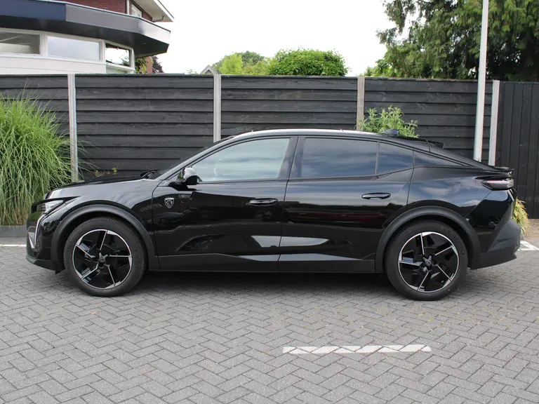 Peugeot 408 GT 1.2 PureTech 130PK EAT8 Automaat Navigatie, Rondomzichtcamera, Stoelverwarmig, Massage, Stuurverwarming, Panoramadak, Trekhaak afbeelding 6