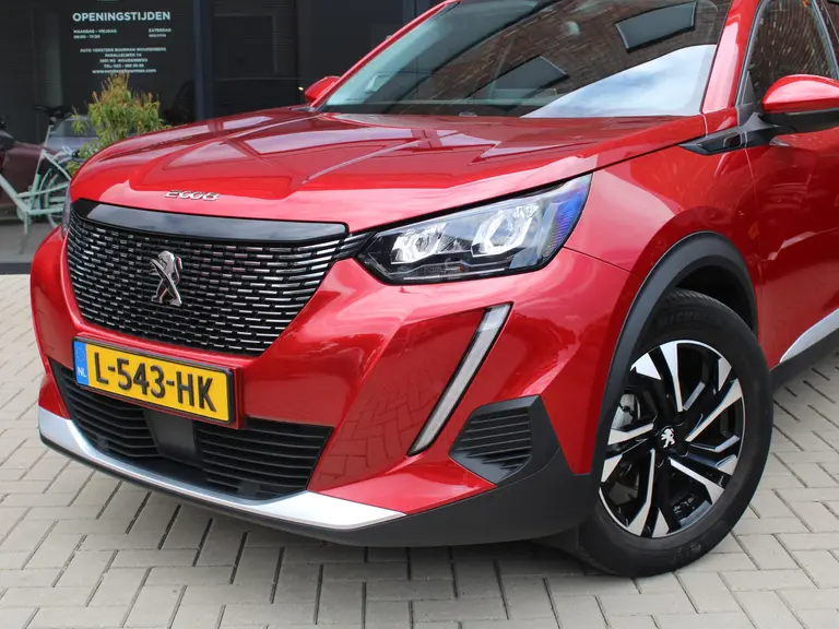 Peugeot 2008 1.2 PureTech Allure Camera, Trekhaak, Navigatie afbeelding 2