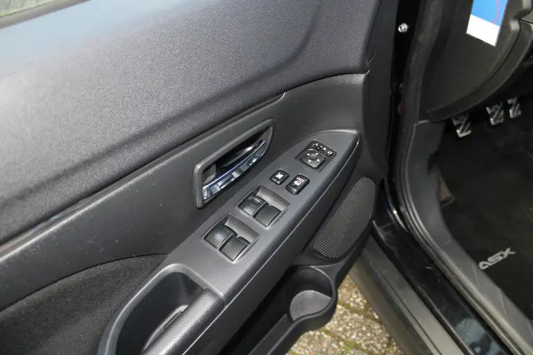 Mitsubishi ASX 1.6 Cleartec Connect Pro Cruise control, Airco, Apple carplay/Android auto, 18" LM velgen, Bluetooth, Radio/CD, Wordt verwacht afbeelding 8