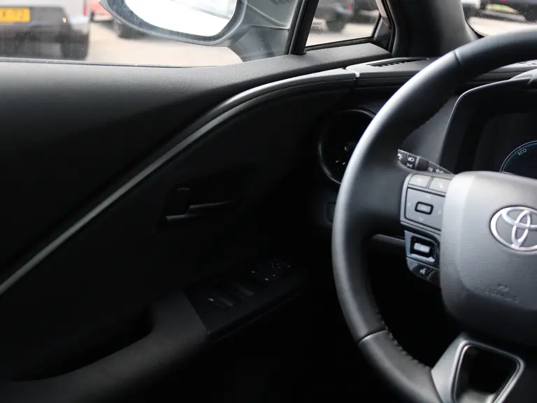Toyota C-HR 1.8 Hybrid 140 First Edition Automaat 360° Camera, Elektrische Achterklep, Draadloze Carplay\Android Auto, Keyless Go afbeelding 21
