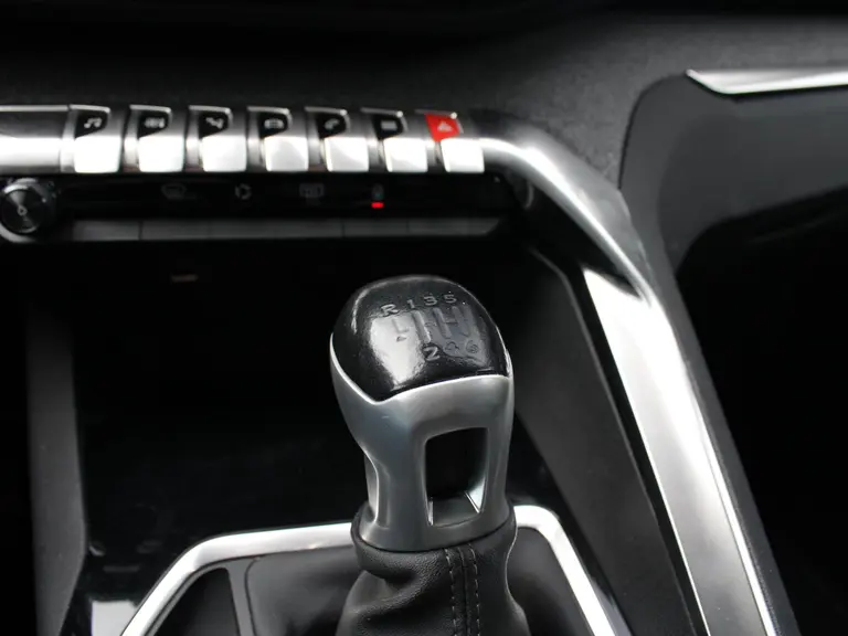 Peugeot 3008 Allure 1.2 PureTech 130PK Trekhaak, AppleCarPlay/AndroidAuto Navigatie, Lichtmetalen velgen, Parkeerhulp voor & achter afbeelding 11