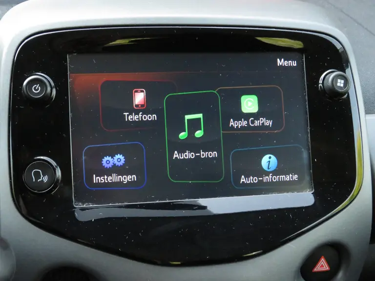 Toyota Aygo 1.0 VVT-i x-play, Camera, 1e Eig. en Dealer Onderhouden, Apple Carplay/ Android Auto afbeelding 16